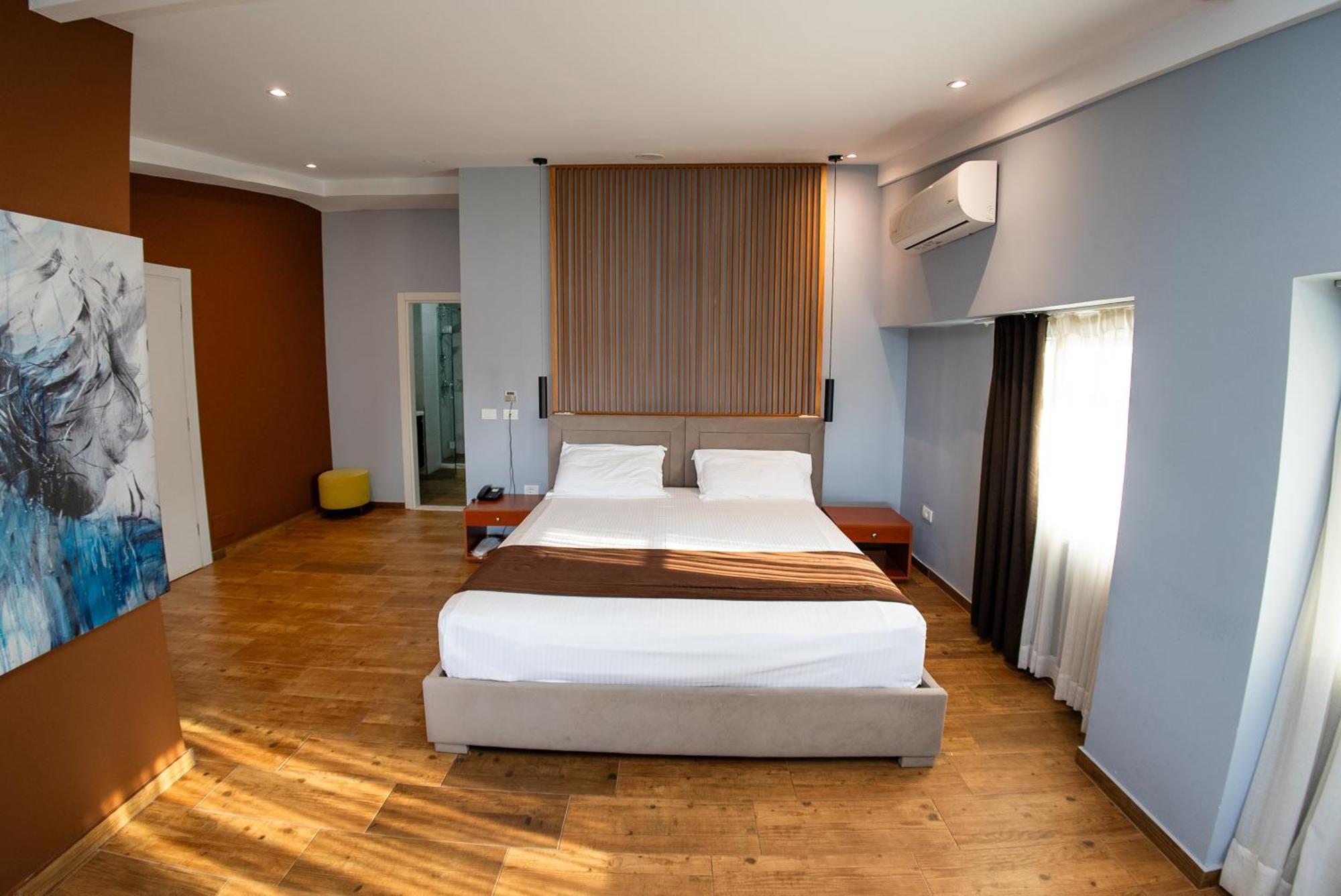 Olivar Hotel Tirana Selitë e Vogël Екстериор снимка