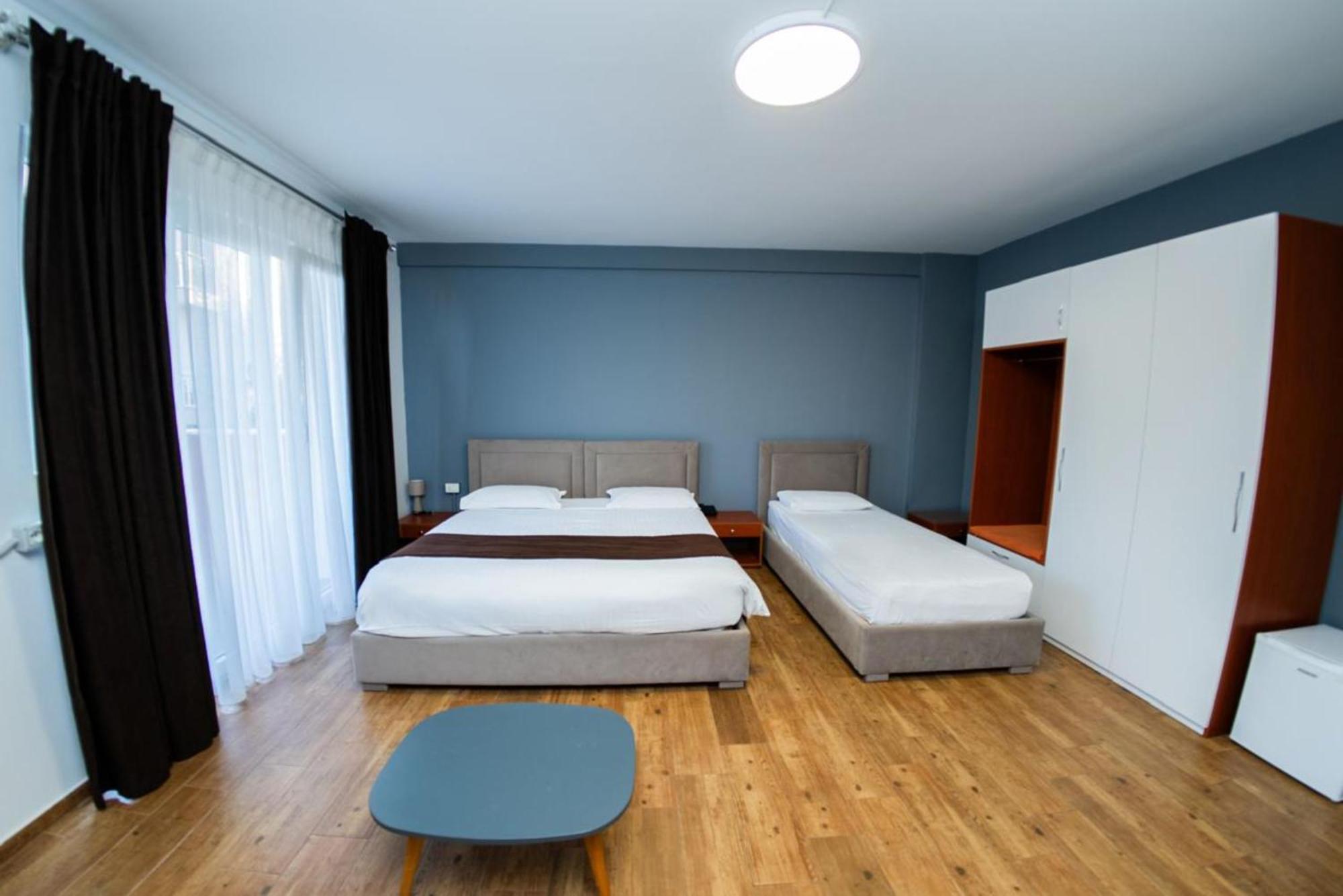Olivar Hotel Tirana Selitë e Vogël Екстериор снимка