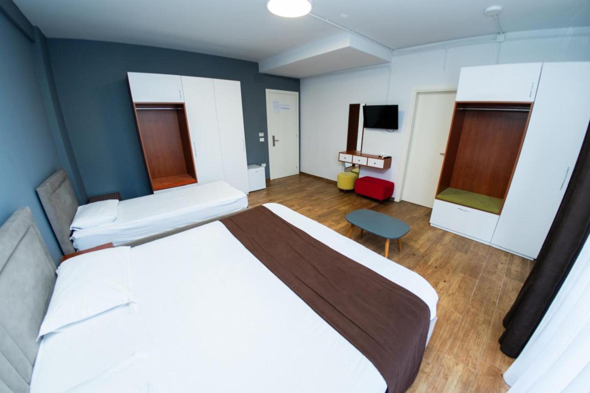 Olivar Hotel Tirana Selitë e Vogël Екстериор снимка