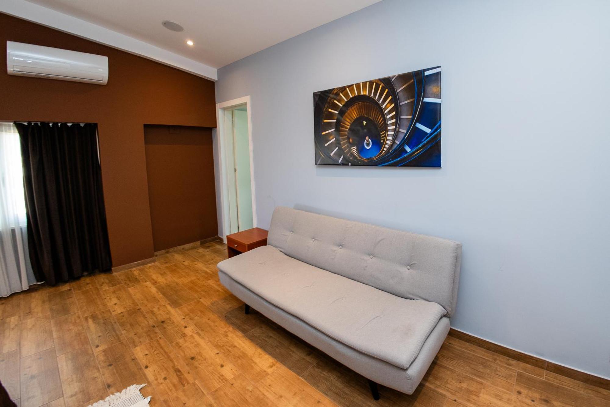 Olivar Hotel Tirana Selitë e Vogël Екстериор снимка