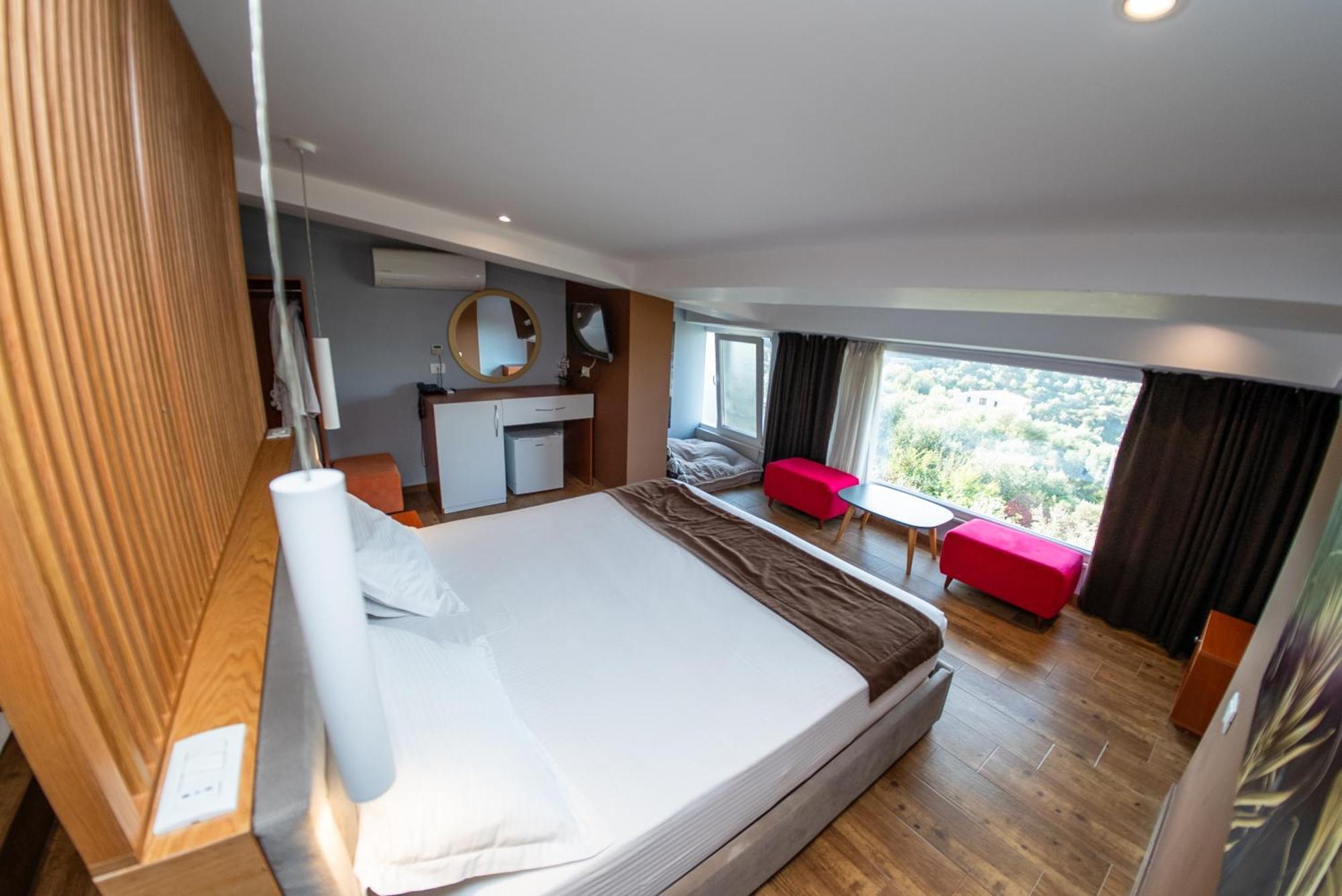 Olivar Hotel Tirana Selitë e Vogël Екстериор снимка