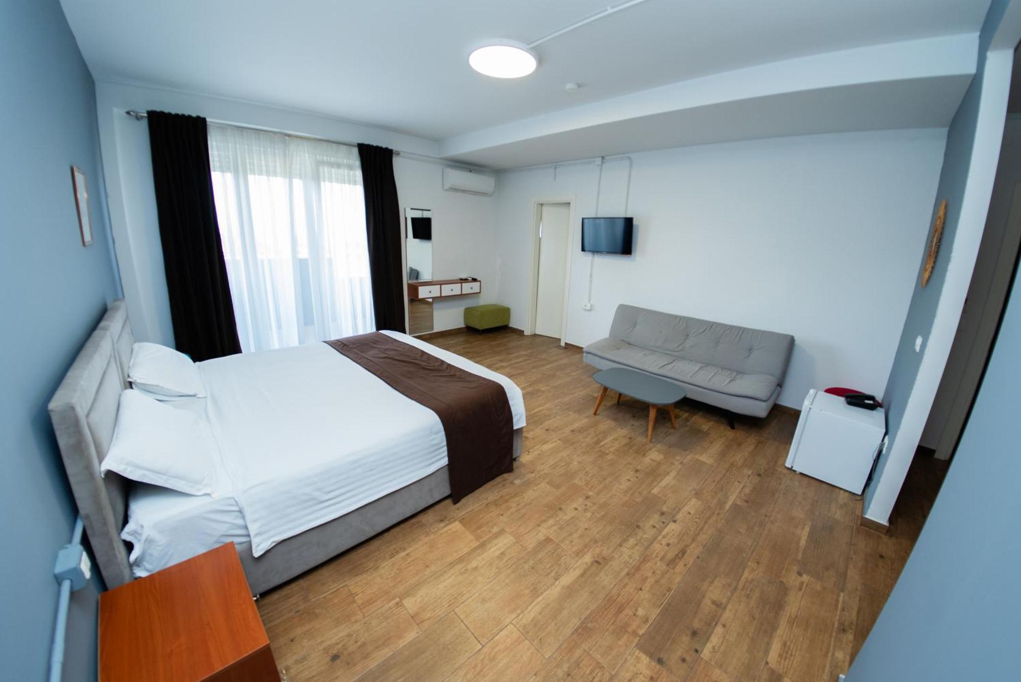 Olivar Hotel Tirana Selitë e Vogël Екстериор снимка