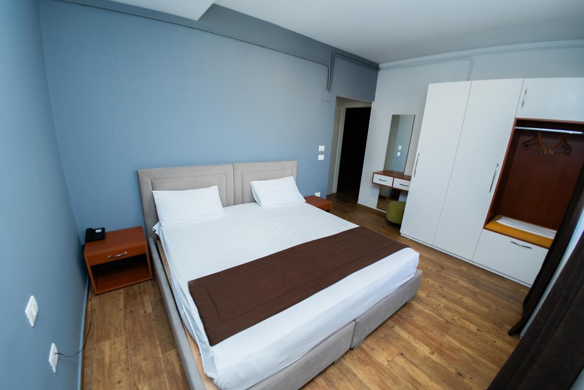 Olivar Hotel Tirana Selitë e Vogël Екстериор снимка