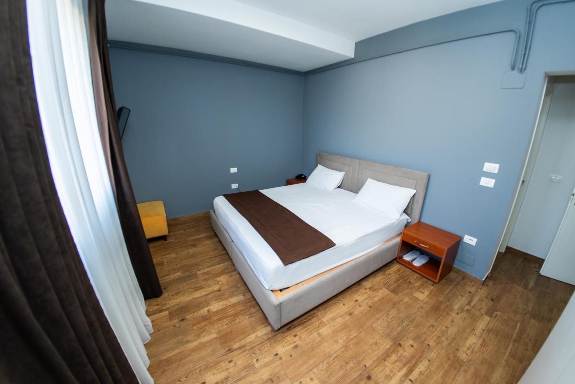 Olivar Hotel Tirana Selitë e Vogël Екстериор снимка