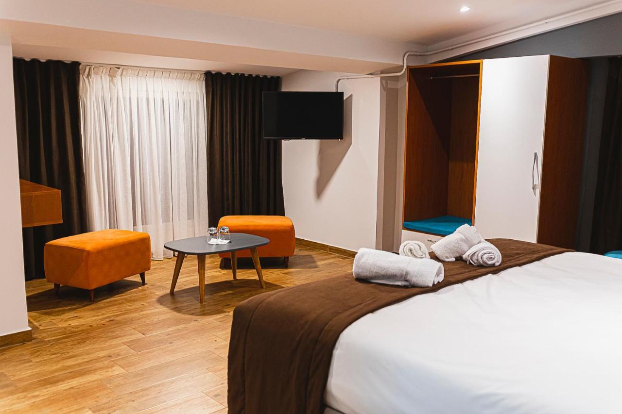 Olivar Hotel Tirana Selitë e Vogël Екстериор снимка