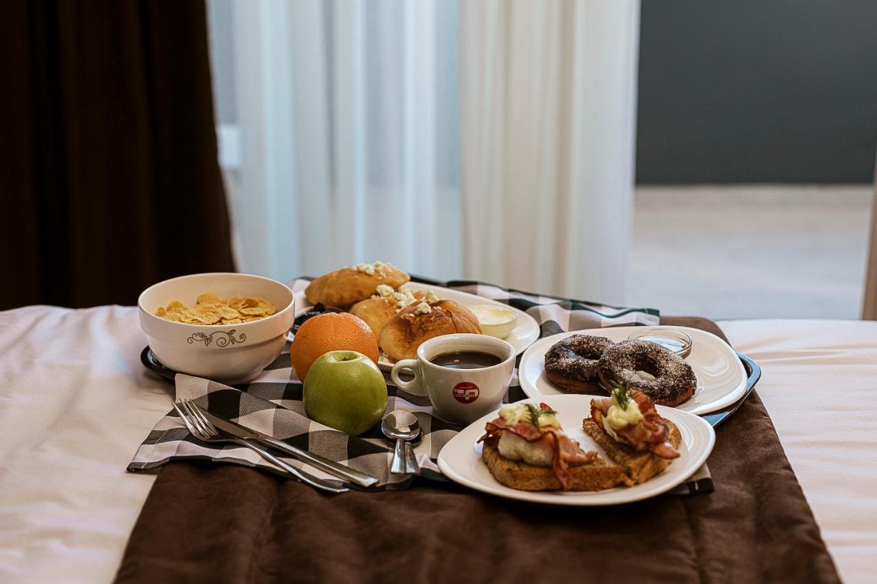 Olivar Hotel Tirana Selitë e Vogël Екстериор снимка